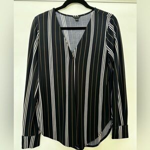 Classic Ann Taylor striped navy long sleeved top